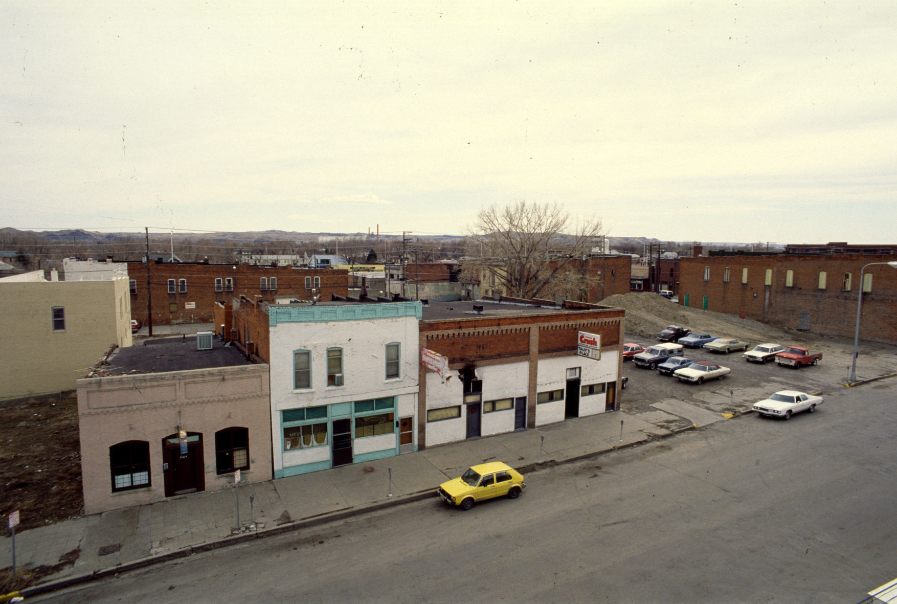 2600 block of Minnesota Avenue, April 1985